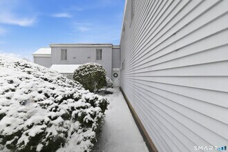 60 Cinnamon Spring in South Windsor, CT - Building Photo - Building Photo