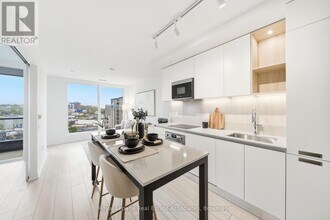 39 Mary St in Barrie, ON - Building Photo - Building Photo