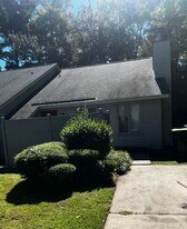 7B Mulberry Ln in New Bern, NC - Building Photo