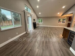 921 Hickory Ave in Fairfield, CA - Building Photo - Building Photo