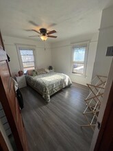 1126 Grant Ave, Unit #2 in Waterloo, IA - Building Photo - Building Photo