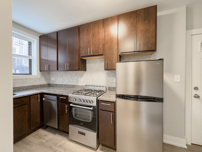 434 W Belden Ave in Chicago, IL - Building Photo - Building Photo