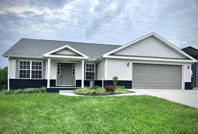 property at 3905 Hillside Terrace Ln