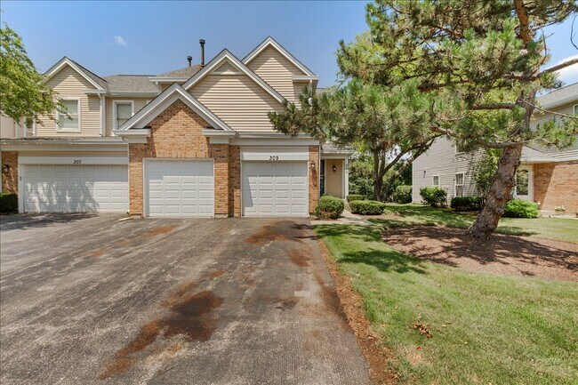 309 E Theodore Ln in Itasca, IL - Building Photo - Building Photo