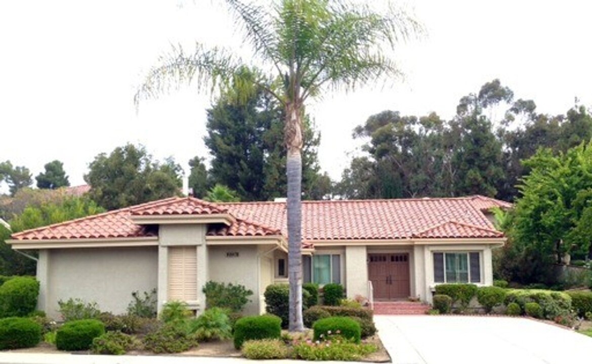 1136 Countrywood Ln in Vista, CA - Building Photo