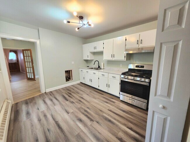 309 Duke St W in Saint John, NB - Building Photo - Building Photo