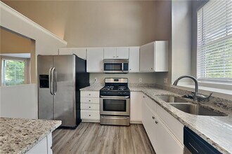 4217 Abington Walk NW in Kennesaw, GA - Foto de edificio - Building Photo