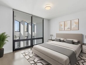 2012 W Grand Ave, Unit 2F in Chicago, IL - Building Photo - Building Photo