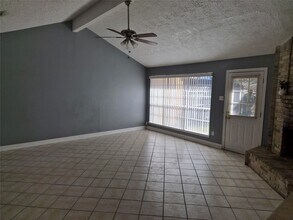 19223 Woodglen Dr in Katy, TX - Building Photo - Building Photo