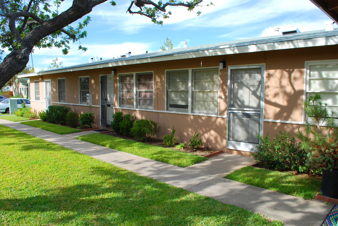 441 N Glassell St in Orange, CA - Building Photo