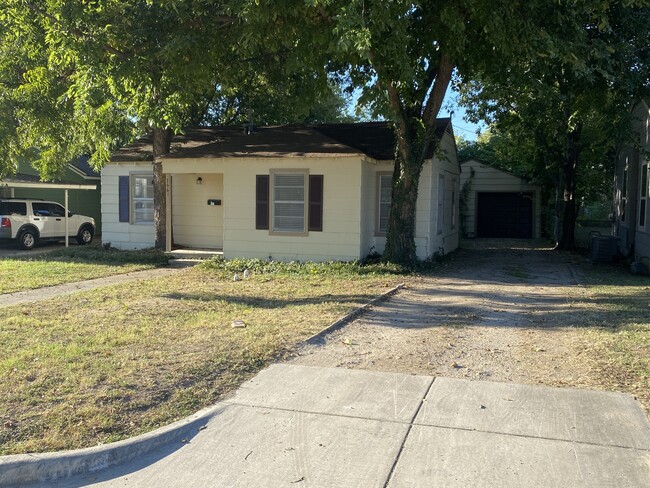 property at 7661 Dahlen St