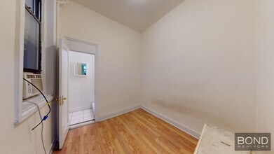 165 E 87th St in New York, NY - Building Photo - Building Photo