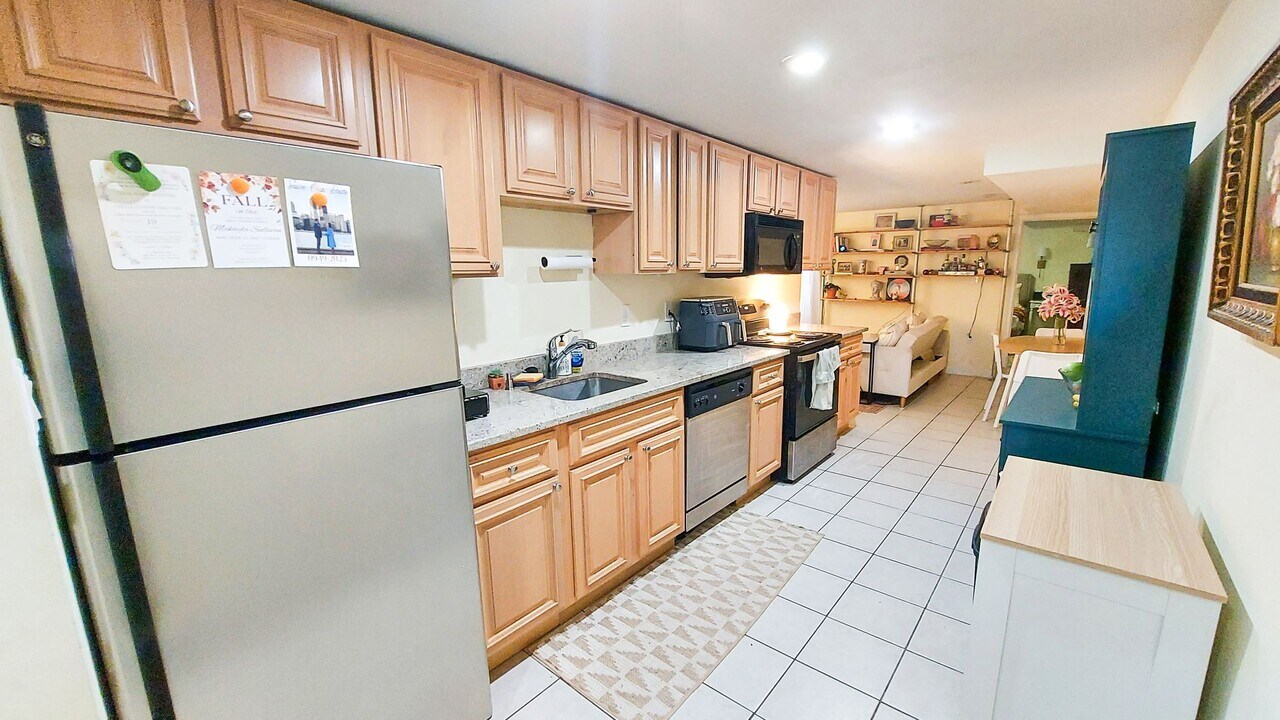 2719 Ontario Rd NW in Washington, DC - Building Photo