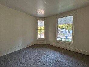 210 S 4th St in Niles, MI - Building Photo - Building Photo