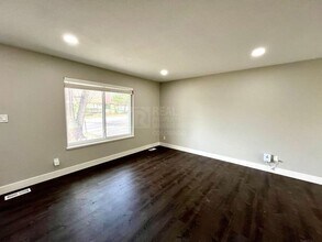 2123 Fernwood Dr in Colorado Springs, CO - Building Photo - Building Photo