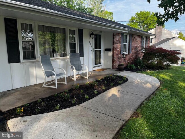 619 Shadywood Dr in Perkasie, PA - Building Photo - Building Photo