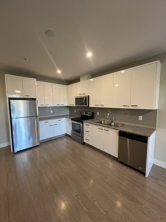 45513-45513 Market Way in Chilliwack, BC - Building Photo