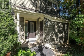 194 Escarpment Crescent in Collingwood, ON - Building Photo - Building Photo