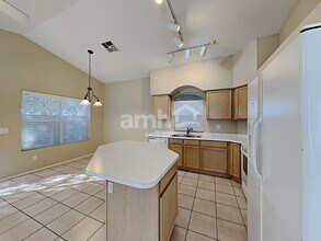 15681 W Magnolia St in Goodyear, AZ - Foto de edificio - Building Photo