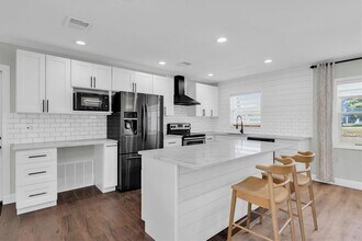 11438 65th Ave in Seminole, FL - Building Photo - Building Photo