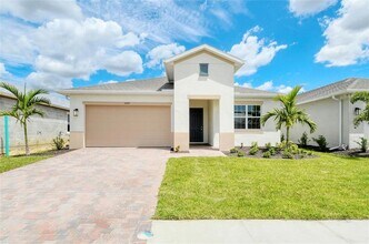16083 Poplar Hl Ln in Port Charlotte, FL - Building Photo - Building Photo