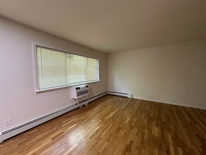 Riverhill Apartments in Nyack, NY - Foto de edificio - Building Photo