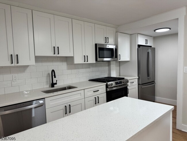 62 Somerset St in Somerville, NJ - Building Photo - Building Photo
