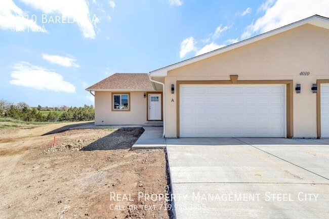 4010 Barela Ln in Colorado City, CO - Building Photo - Building Photo