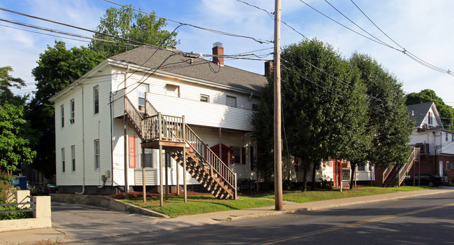 24-30 Grant St in Framingham, MA - Building Photo - Building Photo