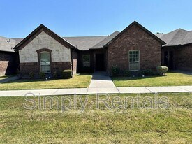 Jack Finney Blvd in Greenville, TX - Building Photo