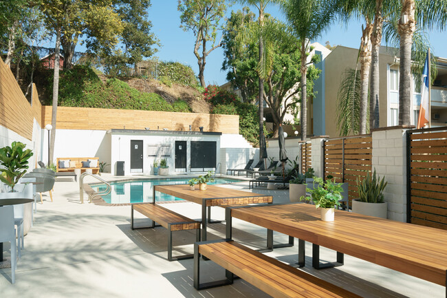 Arbor Ridge in Whittier, CA - Building Photo - Building Photo