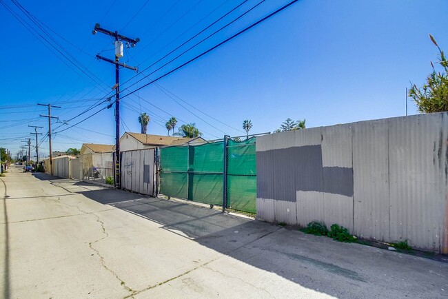 2936 Imperial Ave in San Diego, CA - Building Photo - Building Photo