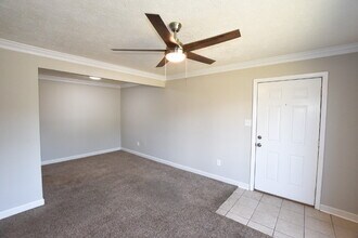 615 Carter Ln in Conway, SC - Foto de edificio - Building Photo