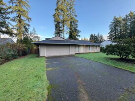18531 Kristi Way in Lake Oswego, OR - Building Photo