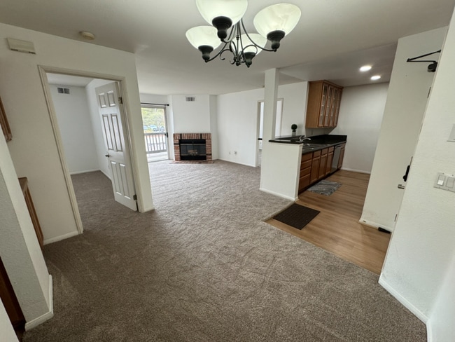 7180 Shoreline Dr, Unit 5205 in San Diego, CA - Building Photo - Building Photo