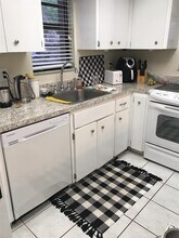 1000 Tarpon Woods Blvd in Palm Harbor, FL - Building Photo - Building Photo