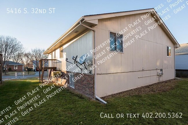 5416 S 32nd St in Lincoln, NE - Building Photo - Building Photo