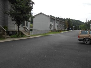 9517 Cost Ave in Stonewood, WV - Building Photo - Building Photo