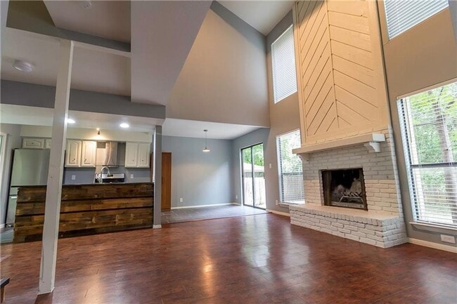 3901 Knollwood Dr in Austin, TX - Building Photo - Building Photo