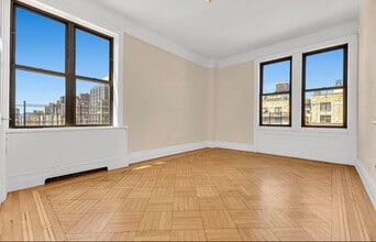 220 W 98th St in New York, NY - Building Photo - Building Photo