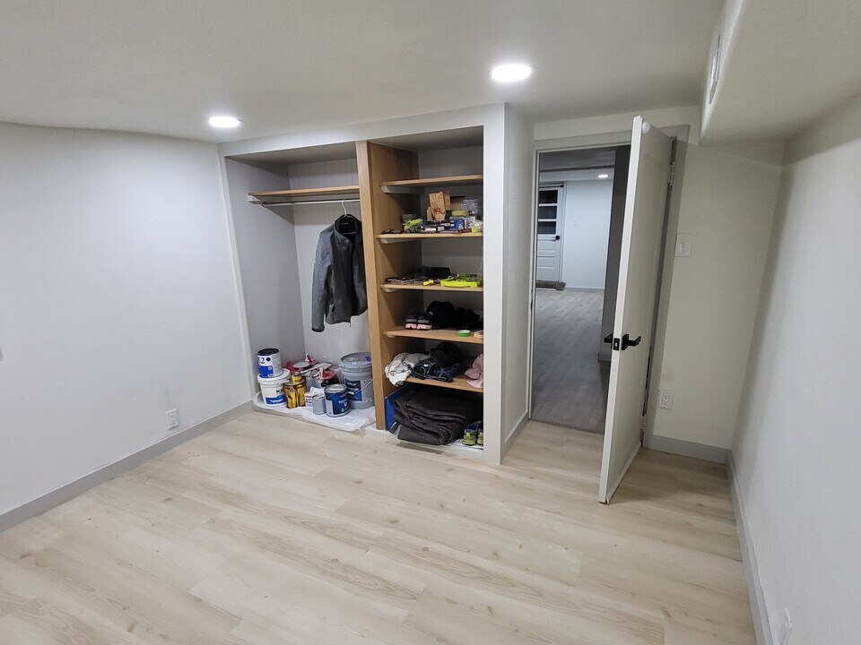 3909 Hayes Ave, Unit B in Wellington, CO - Foto de edificio