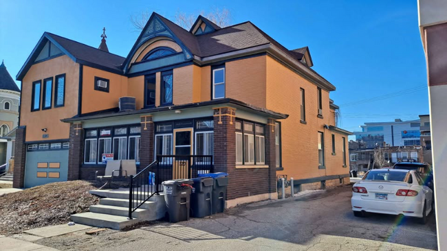 property at 520 S 2nd St