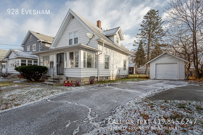 928 Evesham Ave in Toledo, OH - Foto de edificio - Building Photo