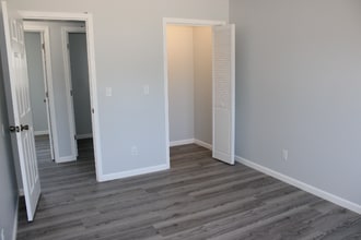 1613 S Green River Rd in Evansville, IN - Foto de edificio - Building Photo