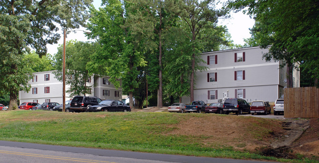 Campus West Apartments in Raleigh, NC - Building Photo - Building Photo