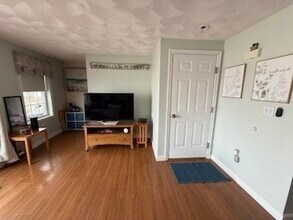 84 Railroad Ave in Salisbury, MA - Building Photo - Building Photo