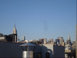 40 Avenue B in New York, NY - Building Photo - Building Photo