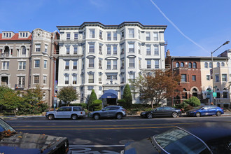 1855 Calvert St NW in Washington, DC - Building Photo - Building Photo