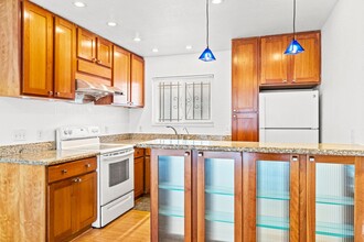 1425 Lakeside Dr in Oakland, CA - Building Photo - Building Photo