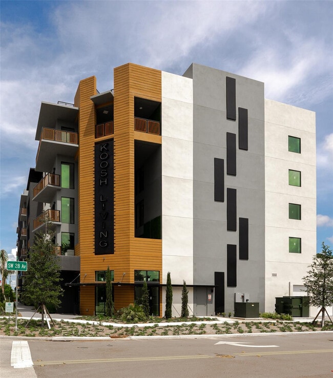 2750 Griffin Rd in Fort Lauderdale, FL - Building Photo - Building Photo